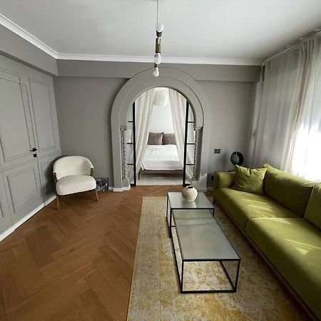 Stunning 1Bd Flat With 50M2 Terrace In The City Center Bukarest Exterior foto